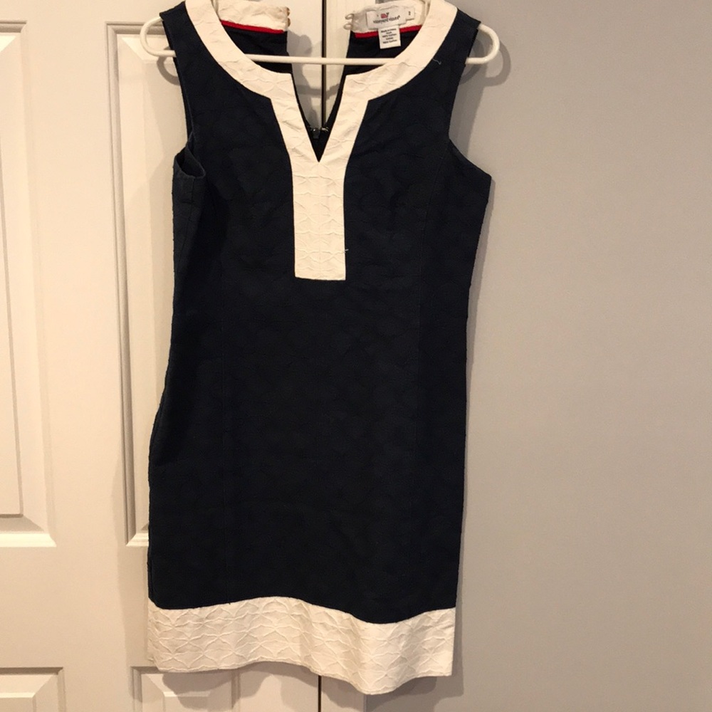 Dress vineyard vines